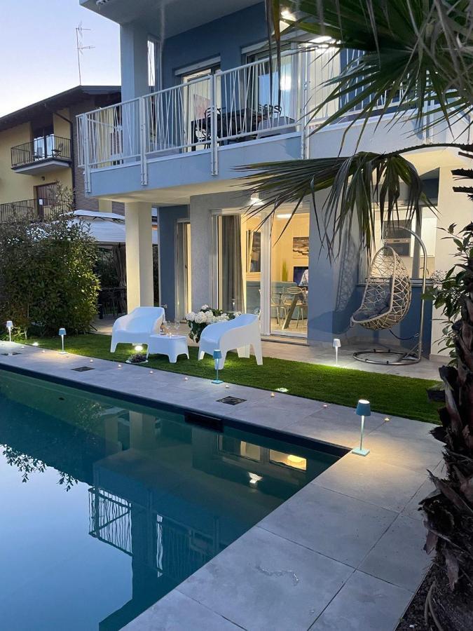 Villa Karolina Desenzano del Garda Exterior foto